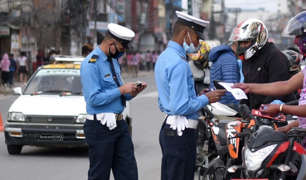 ट्राफिक कारबाहीमा १० लाख ७८ हजार राजस्व सङ्कलन