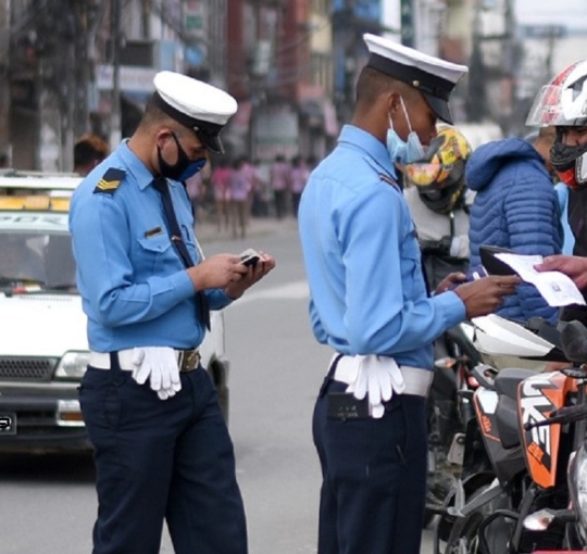 ट्राफिक कारबाहीमा १० लाख ७८ हजार राजस्व सङ्कलन